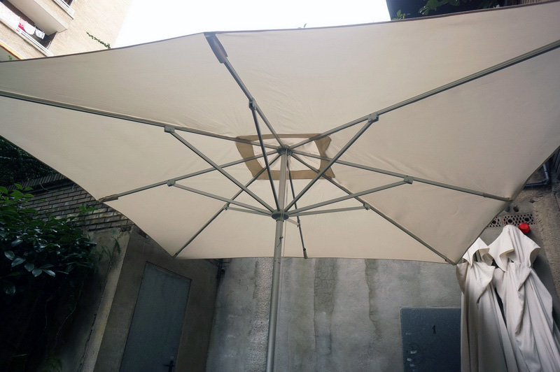 0014 sombrilla cuadrada aluminio tela 270x195x192 tubo o4.5 (40eu.) 3u